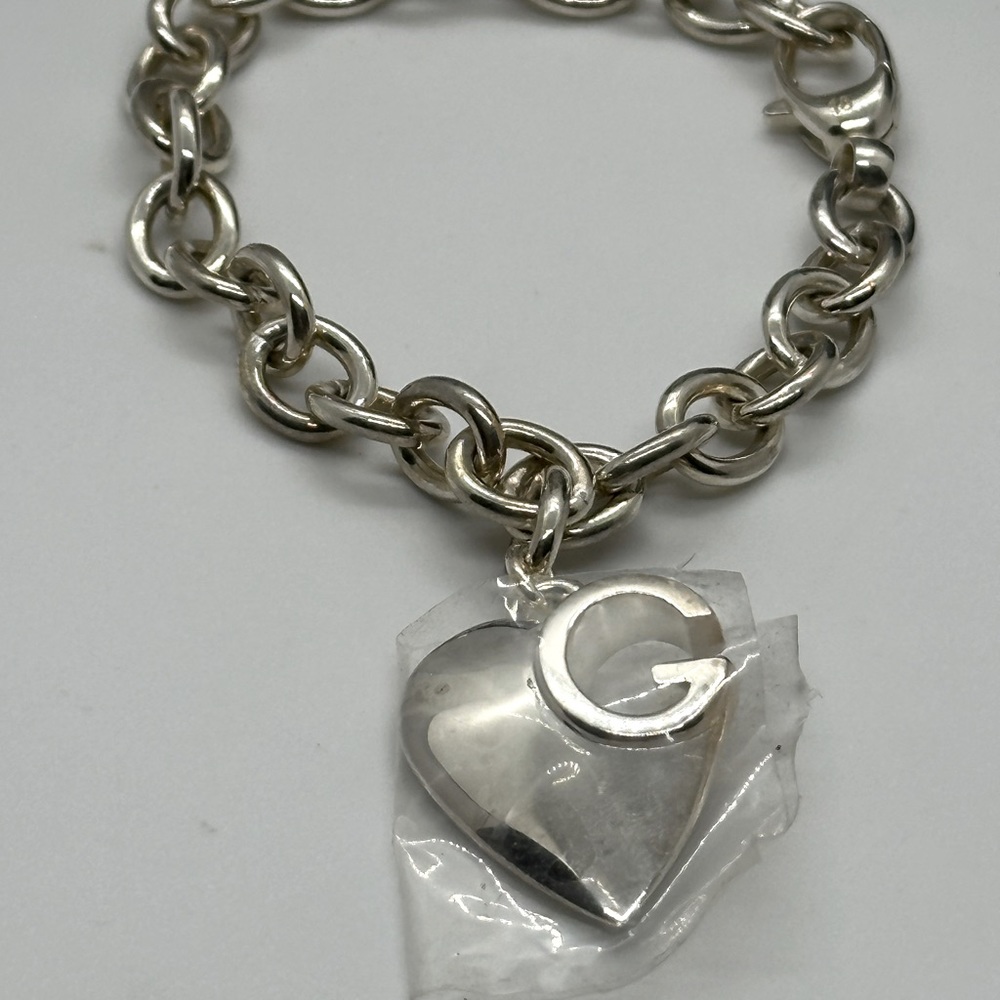 Gucci 925 Sterling Silver G Heart Charm Chain Link Bracelet NIB Made in Italy